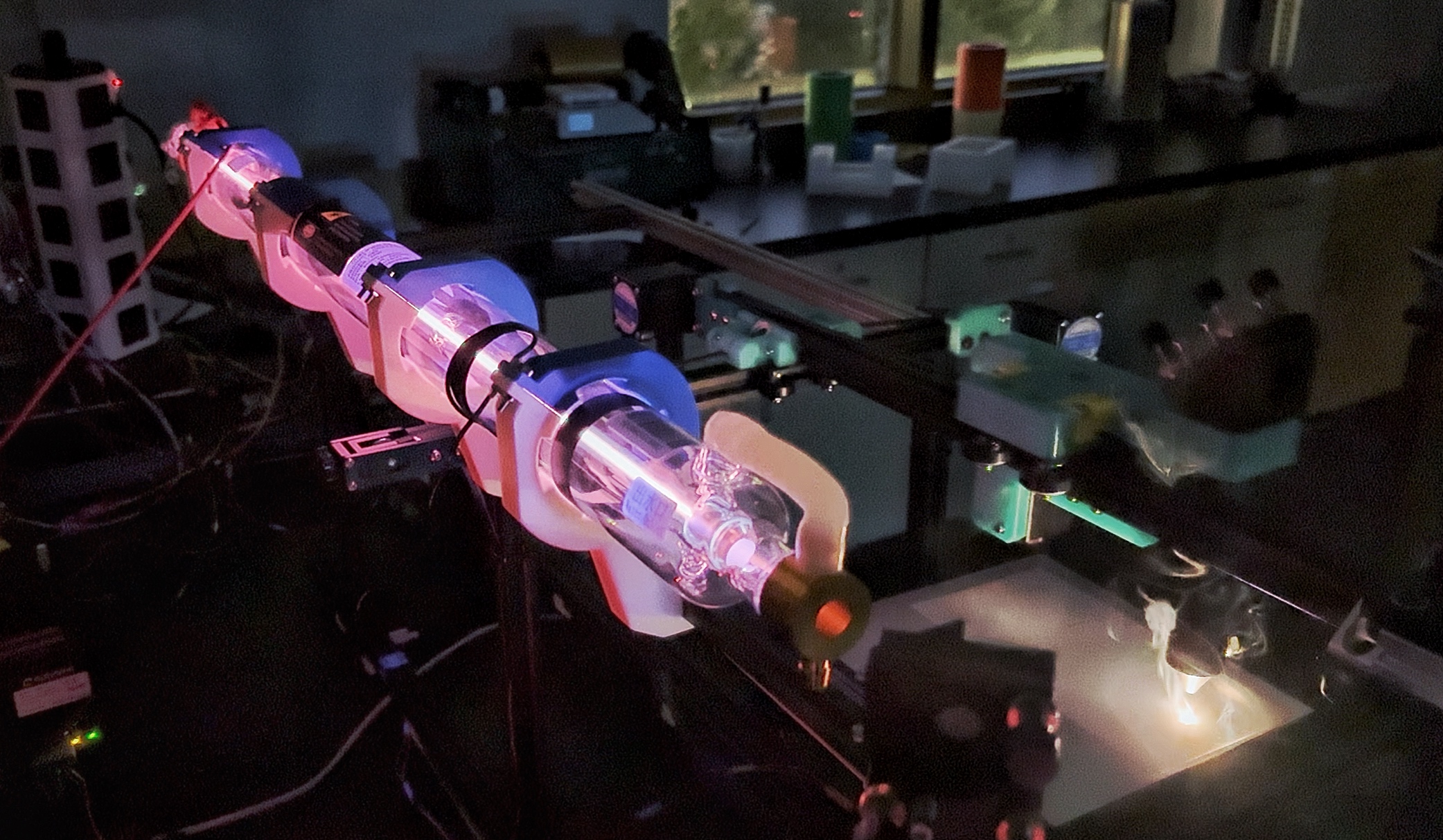 Self-detached LIG cover figure